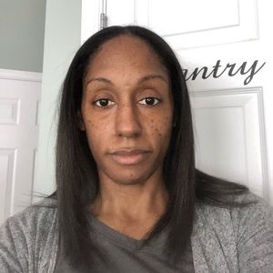 Meet your Posher, Monique